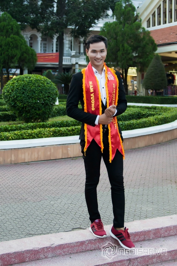 Á Vương Ký Quốc Đạt, Miss nụ cười tỏa sáng Hồng Hân, Nam vương ĐH Cần Thơ Nguyễn Văn Toàn, Sao Việt