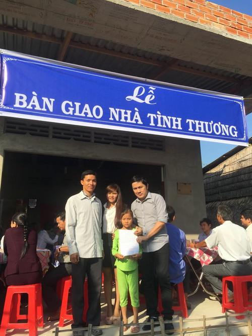 Bầu Hòa, Sao Việt làm từ thiện, MC Phan Anh, Sao Việt