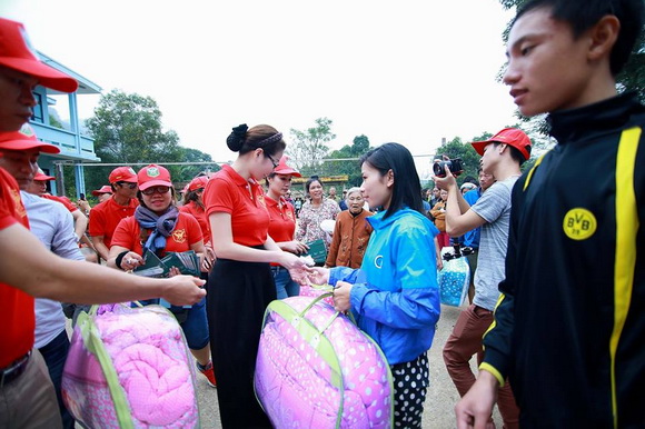 Hoa hậu Bùi Thị Hà, Hoa hậu quý bà Bùi Thị Hà, Bùi Thị Hà, Sao Việt