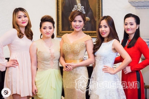 Á hậu Thanh Vy, NTK Huỳnh Lợi, Sao Việt