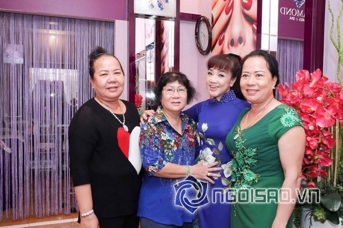 Phương Hồng Thủy, Tuấn Hà Lan, Spa Tuấn Hà Lan