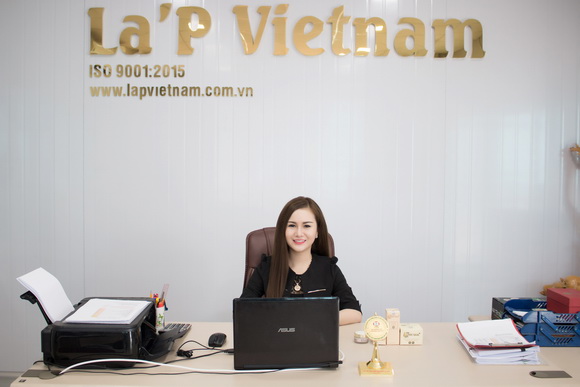 Thy Trang, doanh nhân 9X, Doanh nhân Thy Trang, Mỹ phẩm Gold Linh Sam