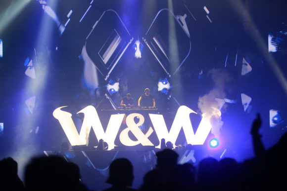Mega City, Lễ hội nhạc điện tử, Yellow Claw, W&W
