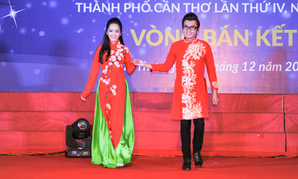 Á vương Ký Quốc Đạt,Ký Quốc Đạt,Á khôi Tôn Hồng Hoa,Tôn Hồng Hoa