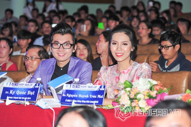 Á vương Ký Quốc Đạt, Ký Quốc Đạt, Sao Việt