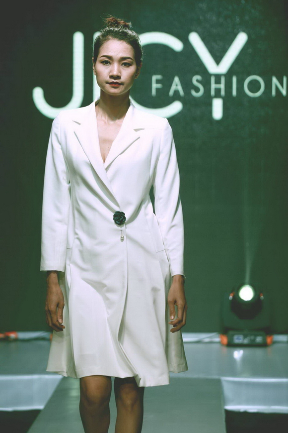 JICY Fahion, Thời trang JICY Fahion, BST The Women, đạo diễn Nguyễn Liên