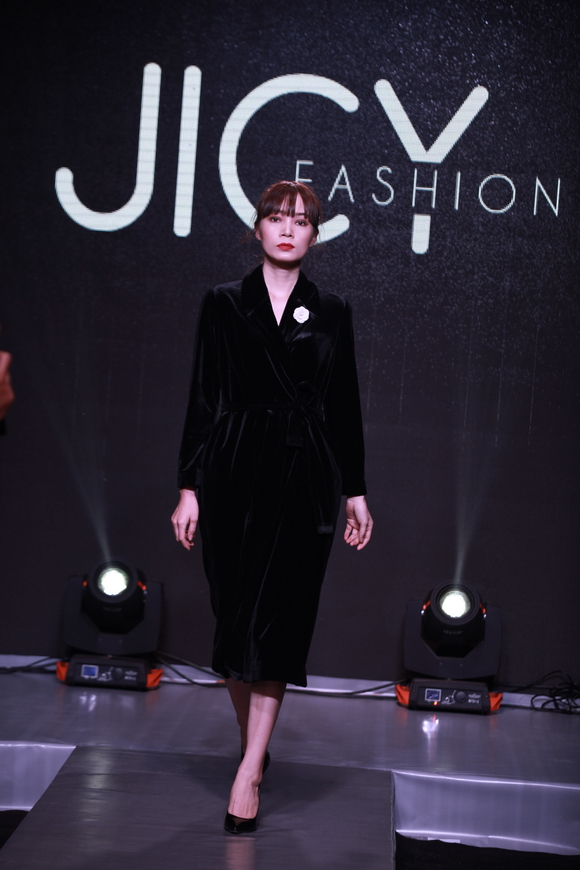 JICY Fahion, Thời trang JICY Fahion, BST The Women, đạo diễn Nguyễn Liên