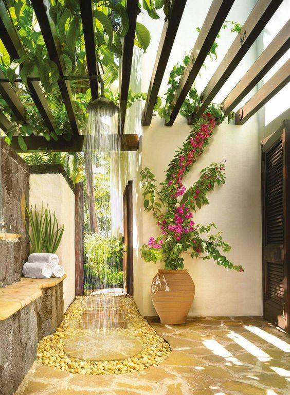 Những mẫu phòng tắm đẹp và gần gũi với thiên nhiên