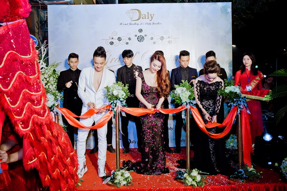 Daly Jewellers, Trang sức Daly Jewellers, Cao Thái Sơn