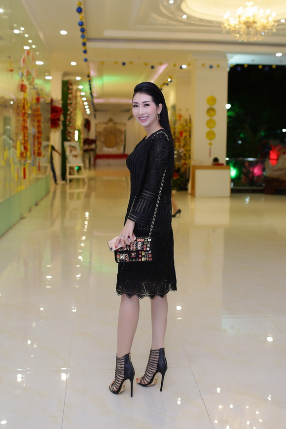 Hoa hậu điện ảnh Thanh Mai, Đặng Thanh Ma, Sao Việt