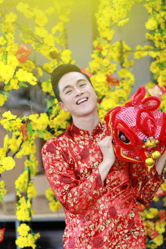 Nhật Tinh Anh, Ca sĩ Nhật Tinh Anh, Sao Việt