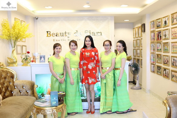 làm đẹp kiểu Thái, Beauty de Siam, Diễn viên Minh Thư