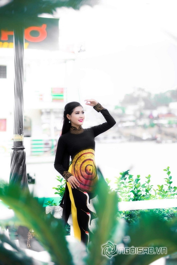 Á vương Ký Quốc Đạt, Á khôi Tôn Hồng Hoa, Sao Việt