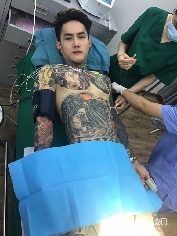 Hình xăm thú cưng của nghệ sĩ Mike @Mike #silveranttattoo #xuhuong #fy... |  TikTok