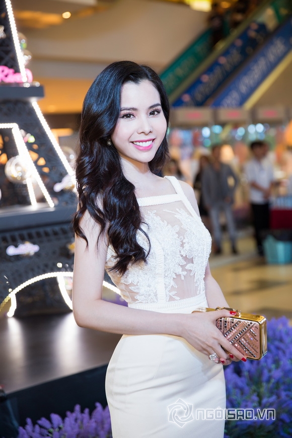 Á khôi Huỳnh Vy, Huỳnh Vy, Sao Việt