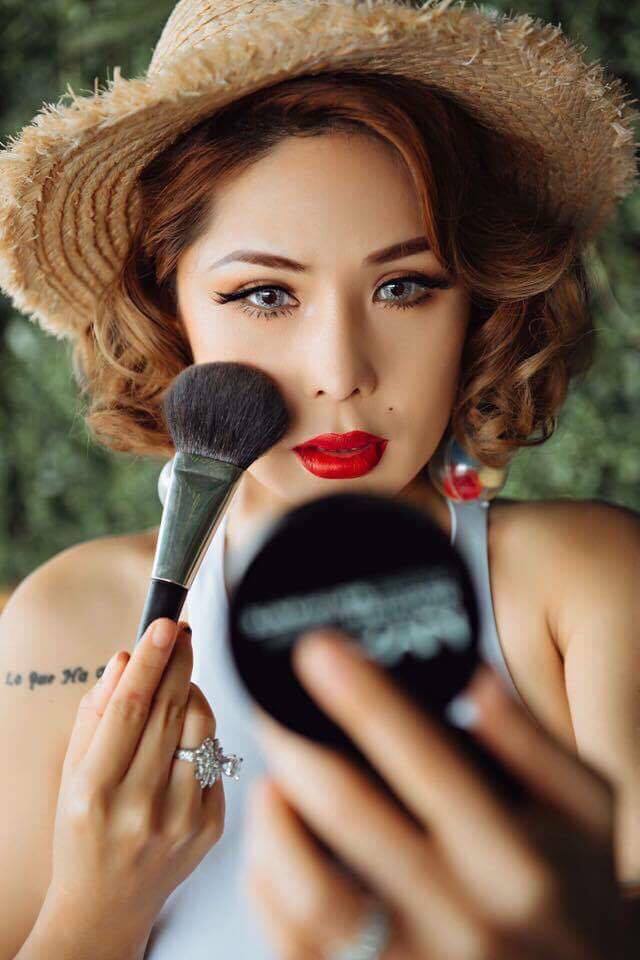 Phù thủy make up,chuyên gia trang điểm,tina lê