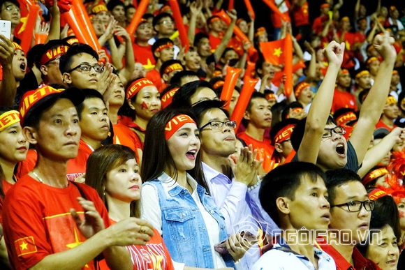 Vi Nhạn Ngọc, Ca sĩ Vi Nhạn Ngọc, sao việt