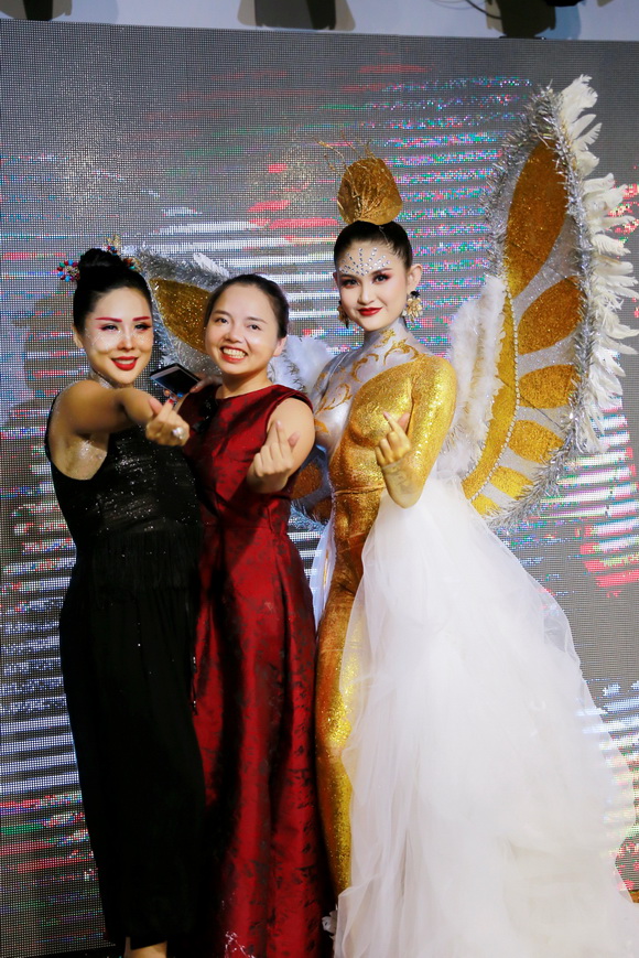 Chuyên gia make up Hà Oanh, make up Hà Oanh, Làm đẹp, Học nghề make up