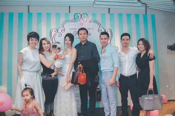 Hồ Kim, mỹ phẩm cao cấp Sarah-K, sao việt