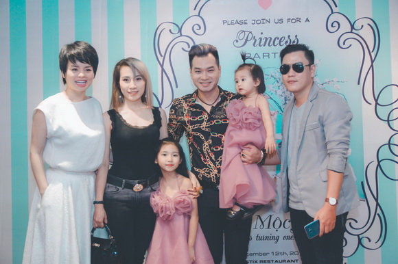 Hồ Kim, mỹ phẩm cao cấp Sarah-K, sao việt