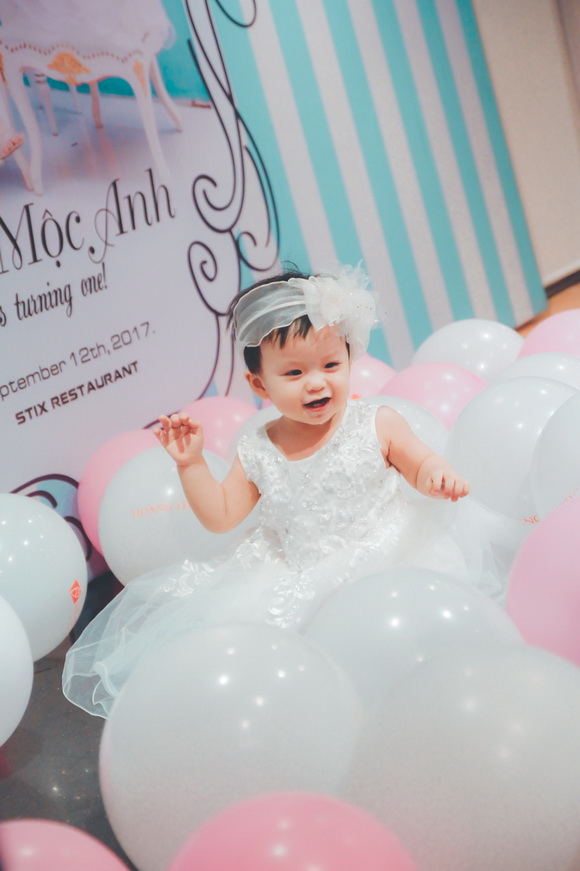 Hồ Kim, mỹ phẩm cao cấp Sarah-K, sao việt