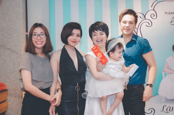 Hồ Kim, mỹ phẩm cao cấp Sarah-K, sao việt