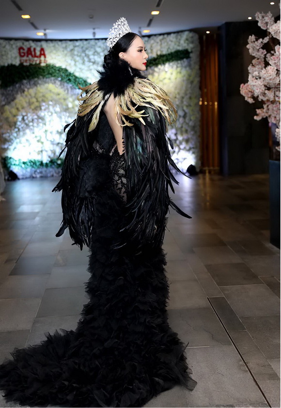 Á hậu Doanh nhân Hoàn vũ Việt Nam 2017, á hậu Ngọc Quỳnh, sao việt