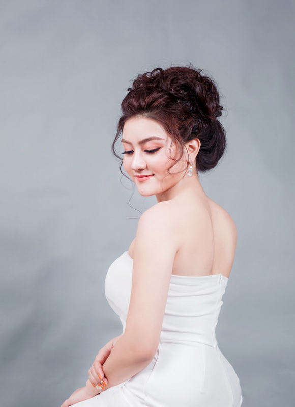 Hot girl Hiền Phan, Thẩm Mỹ Viện Kiều Phương