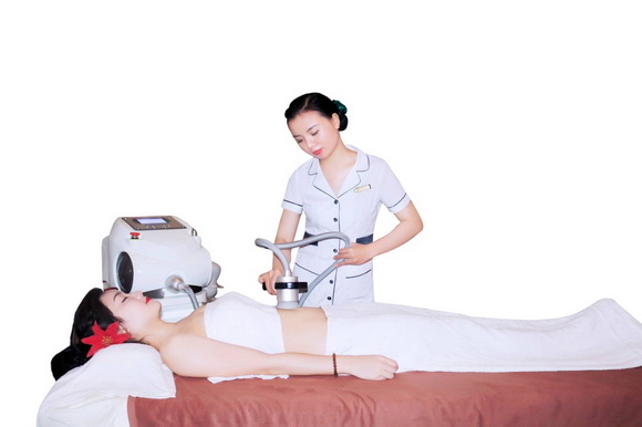 Hot girl Hiền Phan, Thẩm Mỹ Viện Kiều Phương