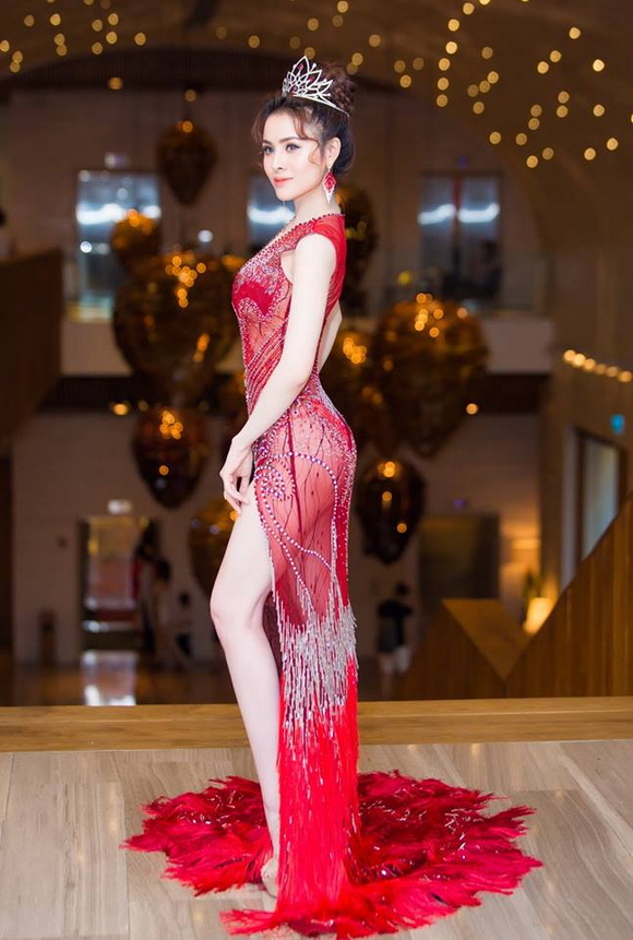 Hoa Hậu Thư Dung, Thư Dung, Sao Việt