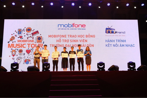 Ca sĩ Khởi My,Jun Phạm,Ali Hoàng Dương,MobiFone