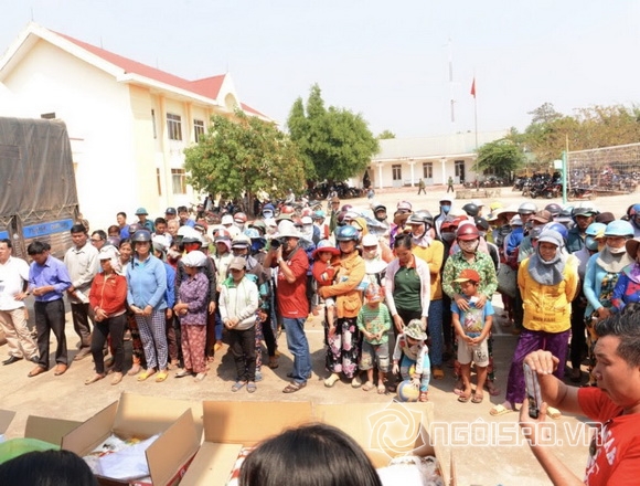 Á hậu Thương Bella, sao việt