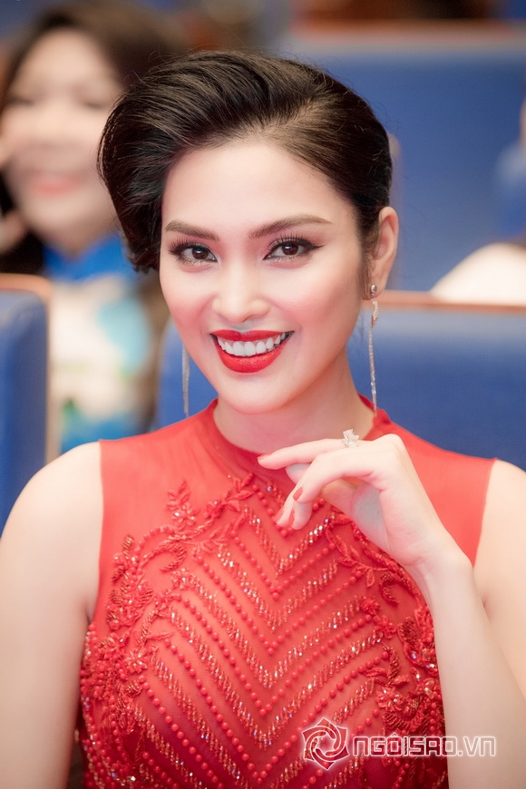 MC Huyền Sâm, Sao Việt