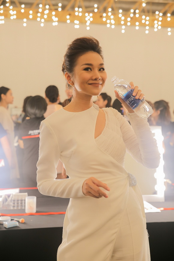 Châu Bùi, Jolie Nguyễn, Elle Fashion Journey, aquafina, aquafina x Công Trí