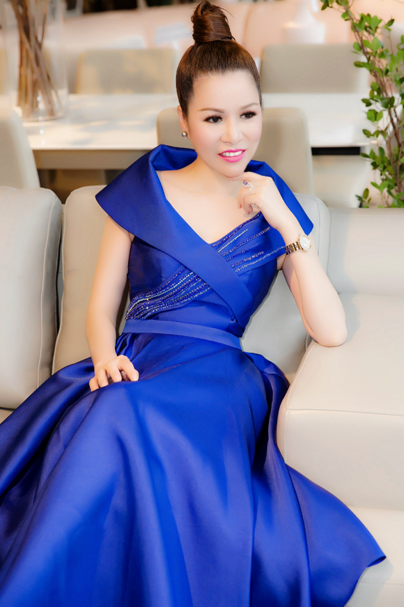 Hoa hậu Bùi Thị Hà, Sao việt