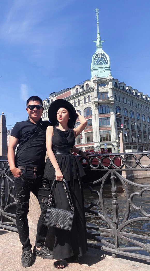 Huyền Dung The Voice, sao việt
