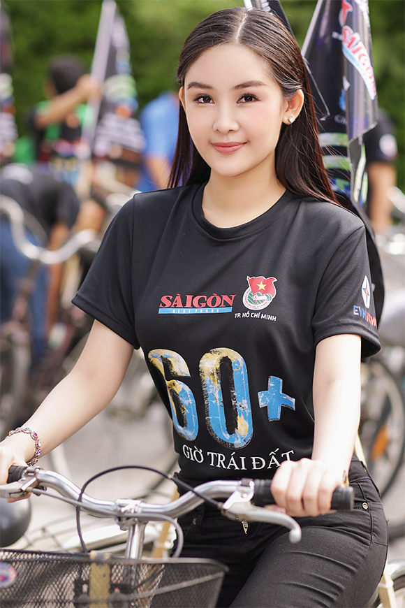 Lê Âu Ngân Anh, Lê Âu Ngân Anh tham gia giờ trái đất, Lê Âu Ngân Anh sau đăng quang