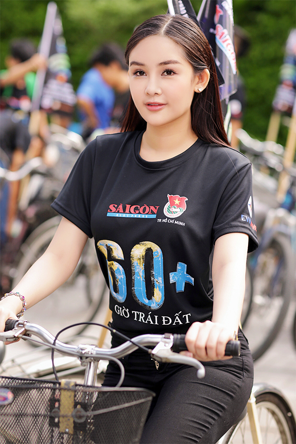 Lê Âu Ngân Anh, Lê Âu Ngân Anh tham gia giờ trái đất, Lê Âu Ngân Anh sau đăng quang