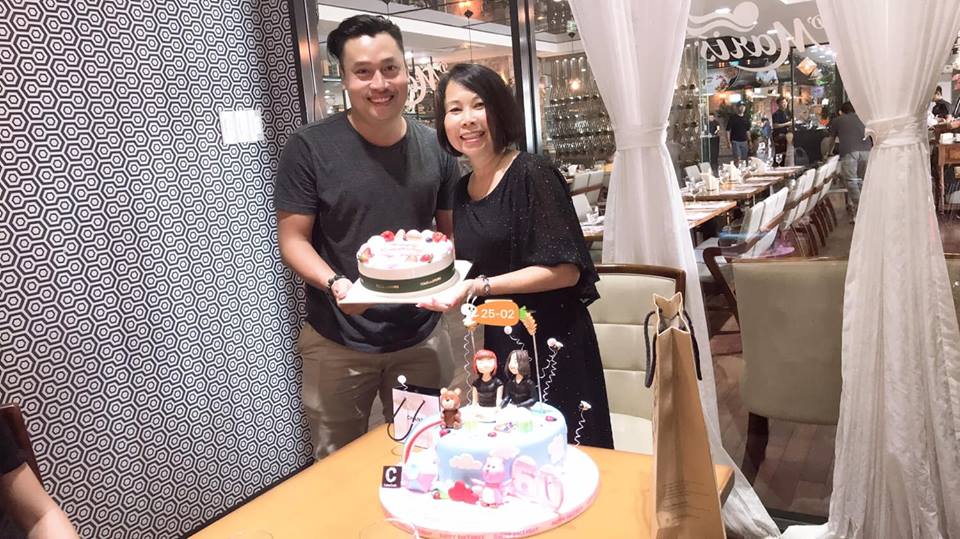 Cặp đôi Kelvin Khánh và Khởi My tổ chức sinh nhật 60 cho mẹ