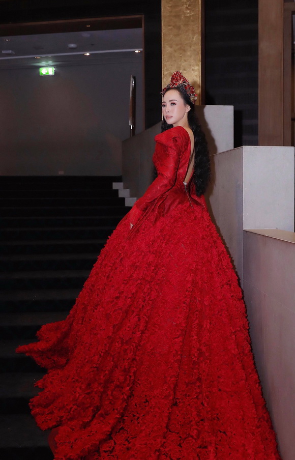 Á hậu Ngọc Quỳnh, Sao việt