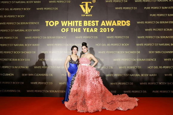 Nữ hoàng sales 2019, Vũ Thị Kim Linh, Top White Best Awards Of The Year 2019