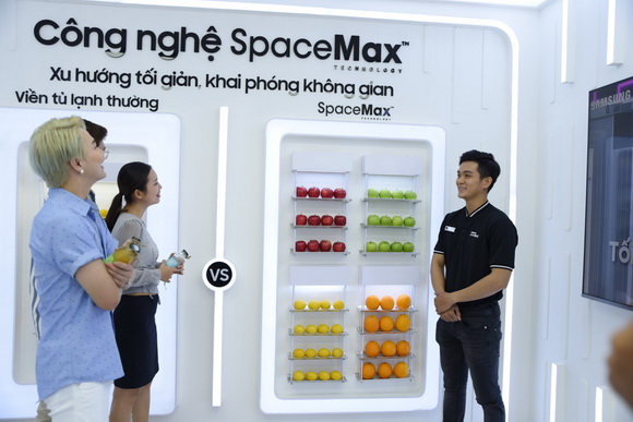 Duy Khánh, Samsung Showcase, SpaceMax