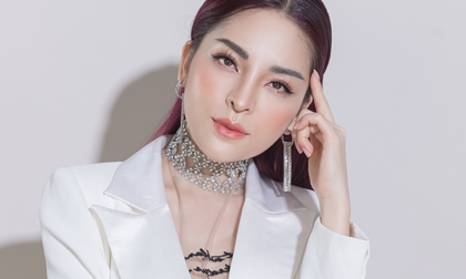 Ca sĩ Khánh Bình, sao việt