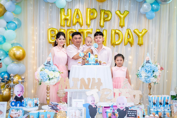 Hoa hậu Thân Thiện Bích Thoại, Nguyễn Trần Minh Triết, Trần Kim Bích Thoại