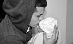 Jack Wilshere lên chức bố ở tuổi 19