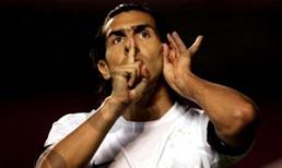 Tevez tẩy chay báo giới