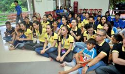 Cả đoàn hoa hậu và 1,5 triệu: Nghe mà thấy buồn cười!