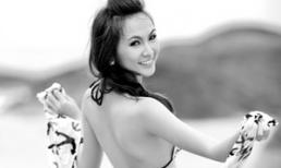 Hot girl Kelly táo bạo với bikini