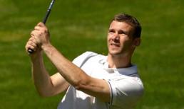 Shevchenko tìm lại vinh quang trên... sân golf
