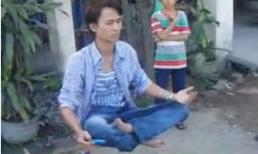 Giáp mặt kỳ nhân ngồi lơ lửng trong không khí 